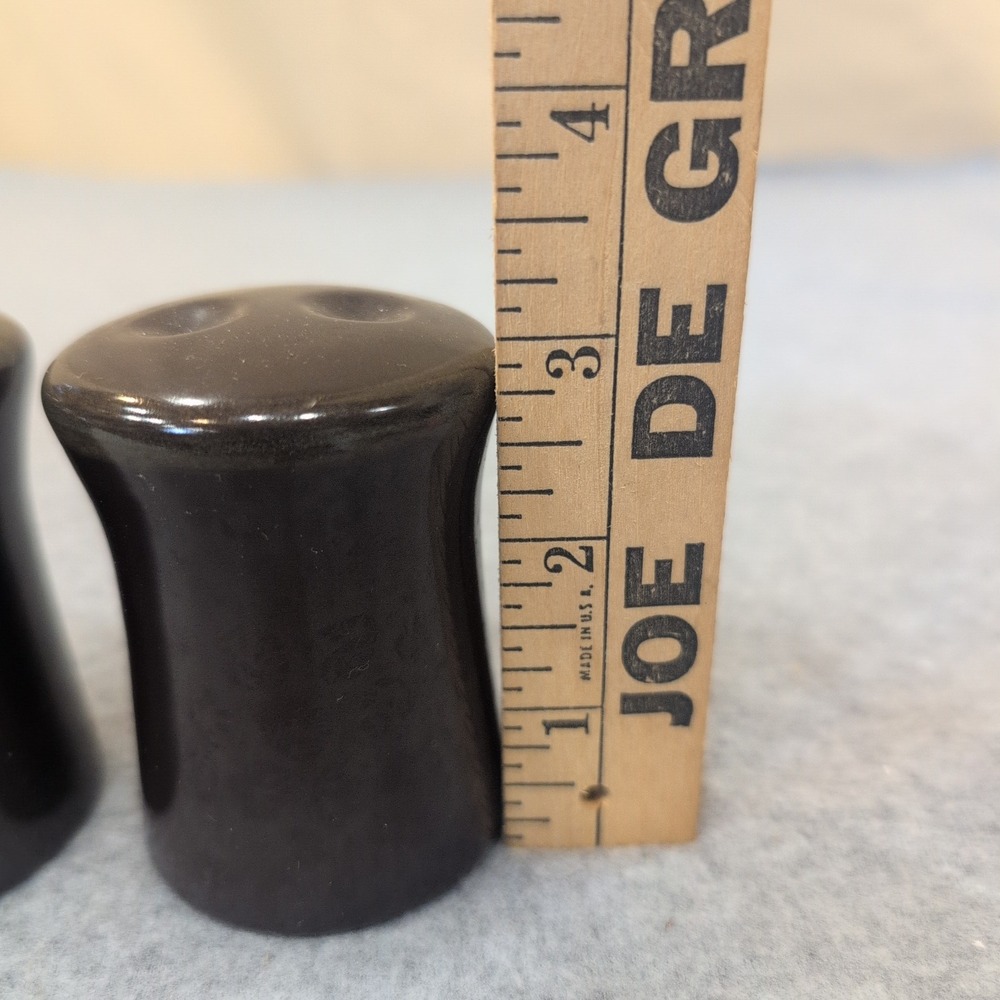 Franciscan Black Hourglass Ceramic Salt and Pepper Shakers Set MCM Vintage - Picture 3 of 4